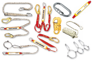LANYARDS, ROPES & KARABINERS